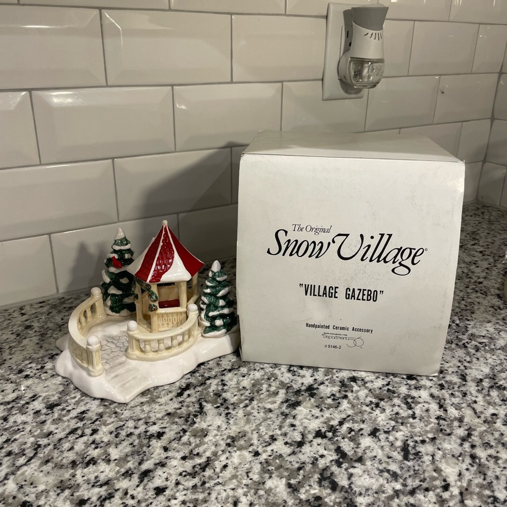 The Original Snow Village: Village Gazebo